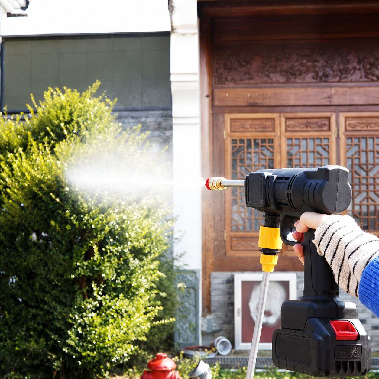 Automatic car washing spray